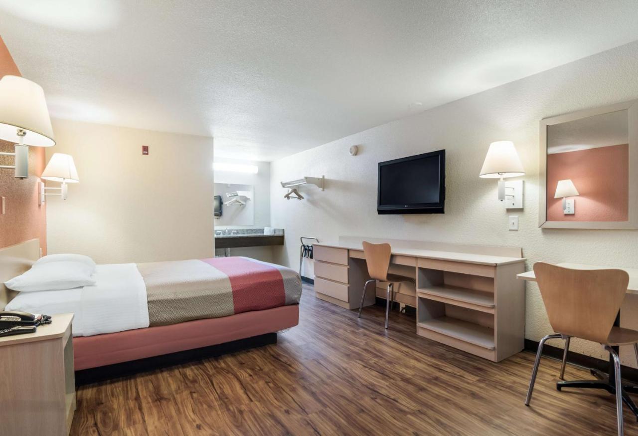Motel 6-Newport News, Va Екстериор снимка