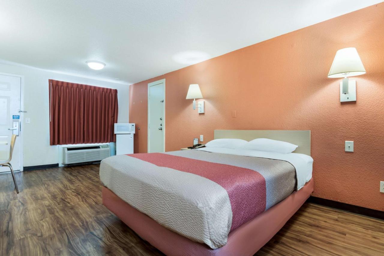 Motel 6-Newport News, Va Екстериор снимка