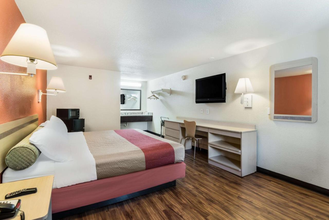 Motel 6-Newport News, Va Екстериор снимка